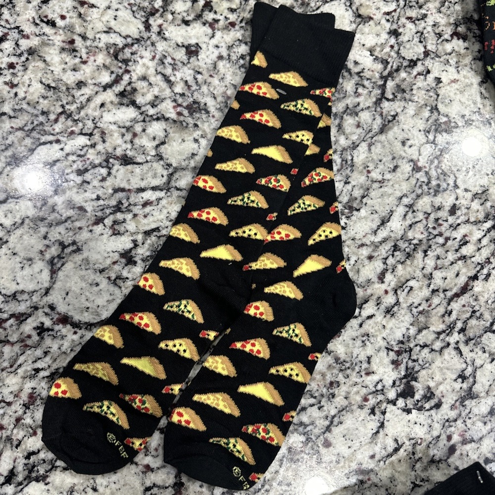 2 Pair Of‎ Men's Socks Pizza Slice Novelty